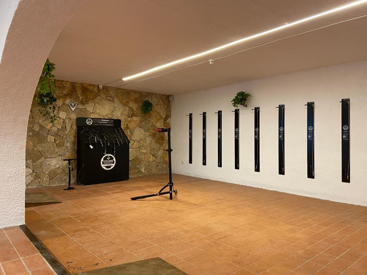 Hotel Ght Neptuno-Tossa & Venus Spa Tossa de Mar Bagian luar foto