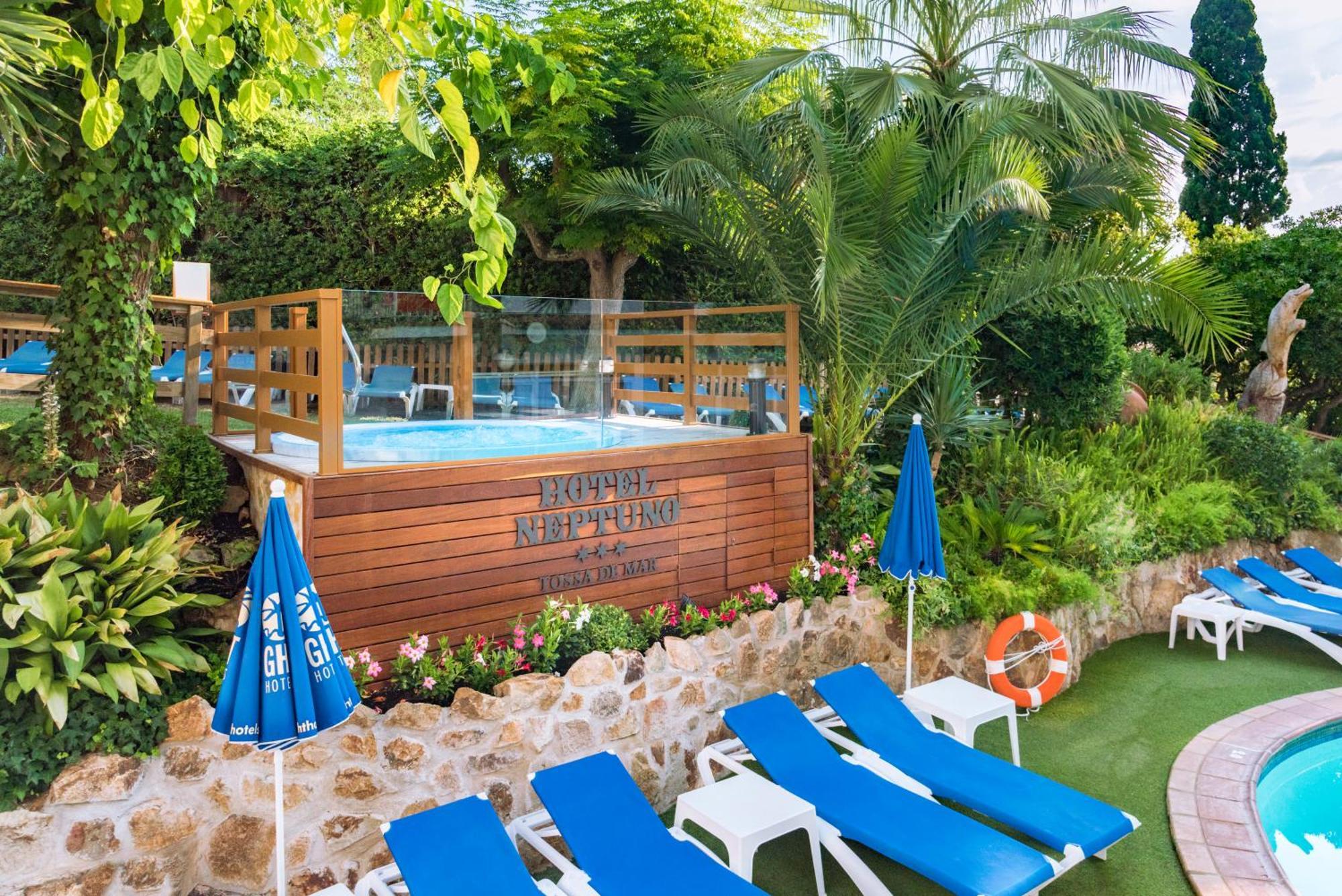 Hotel Ght Neptuno-Tossa & Venus Spa Tossa de Mar Bagian luar foto